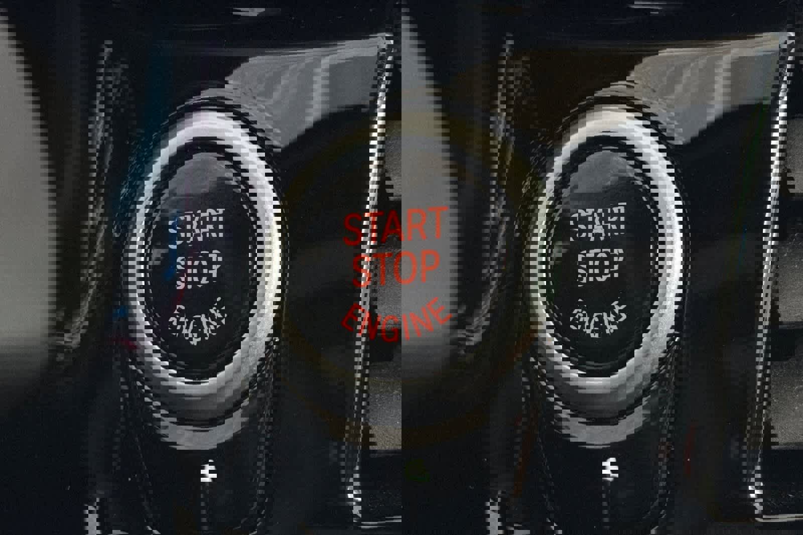 Used 2023 BMW 530e w/ Executive Package image 22