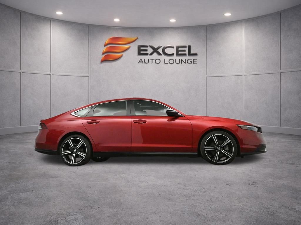 Used 2023 Honda Accord Sport image 40