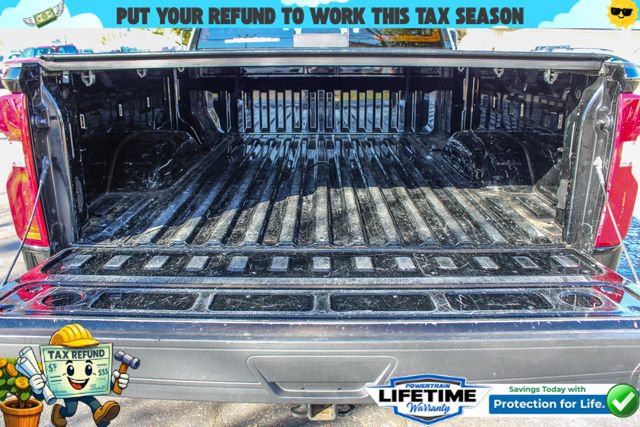 Used 2024 Chevrolet Silverado 2500 LTZ w/ LTZ Convenience Package image 10