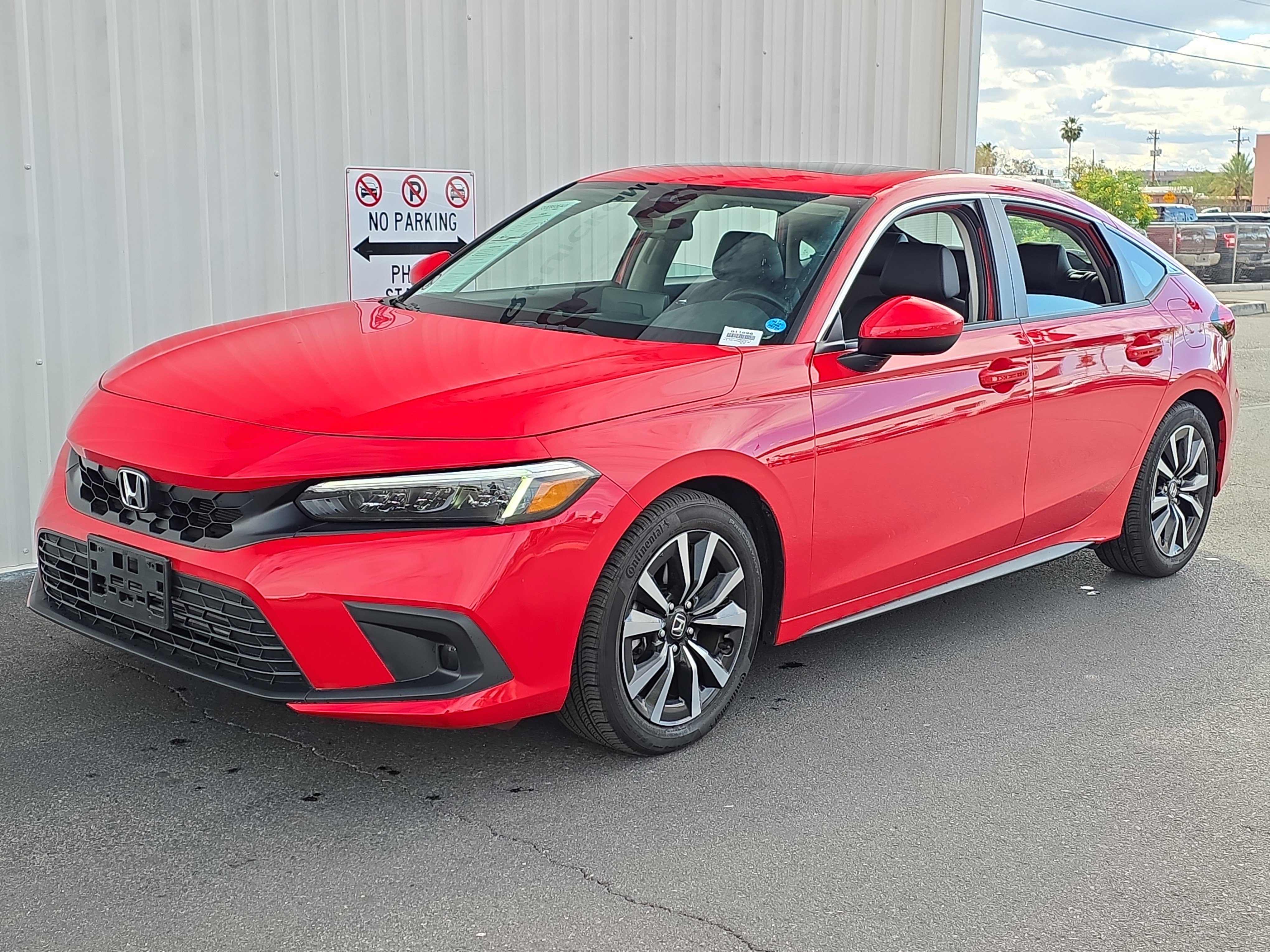 Used 2024 Honda Civic EX-L image 3