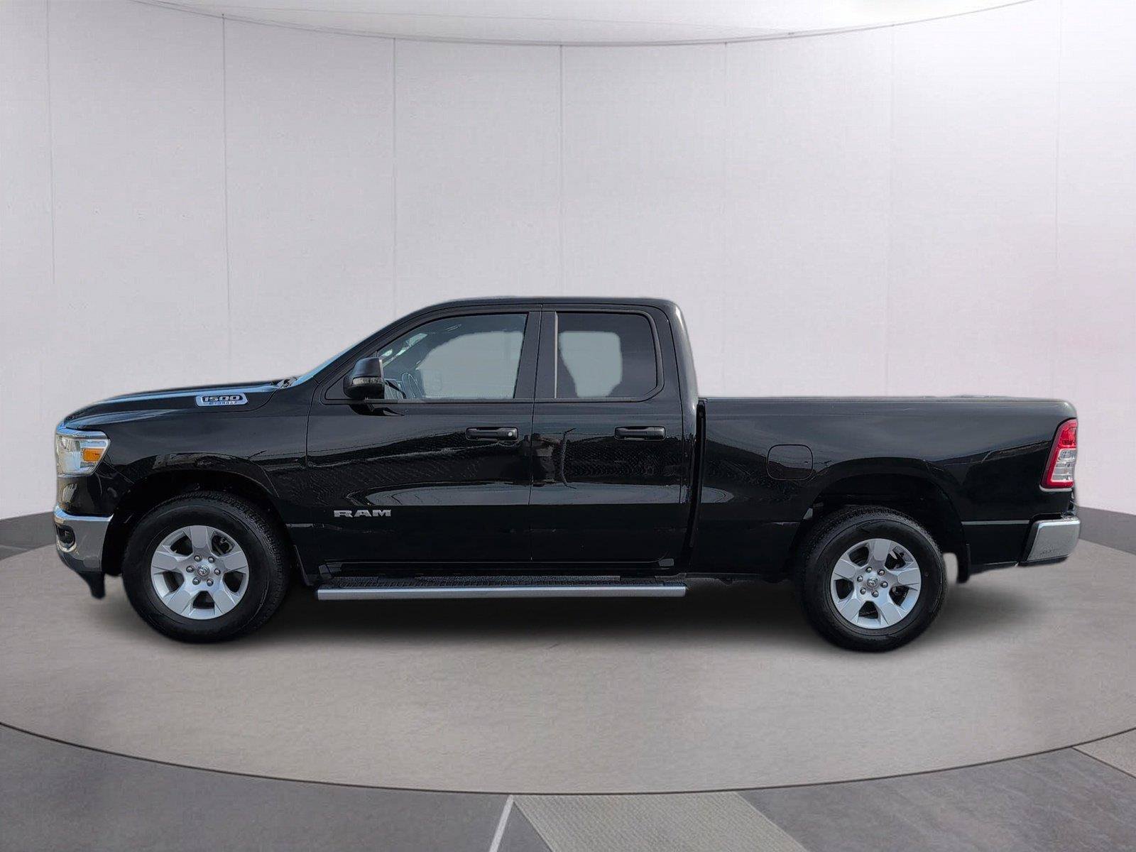 Used 2023 RAM 1500 Big Horn AWD/4WD image 2