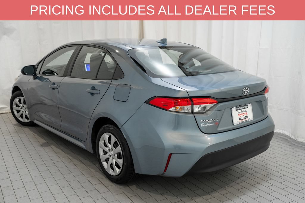 Used 2024 Toyota Corolla LE FWD image 3