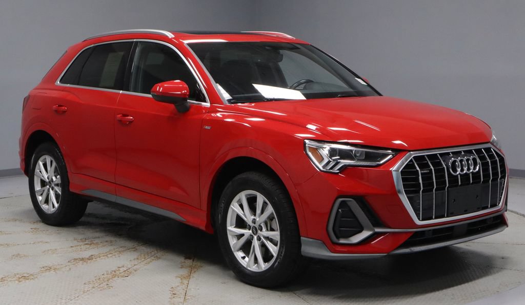 Used 2024 Audi Q3 2.0T Premium