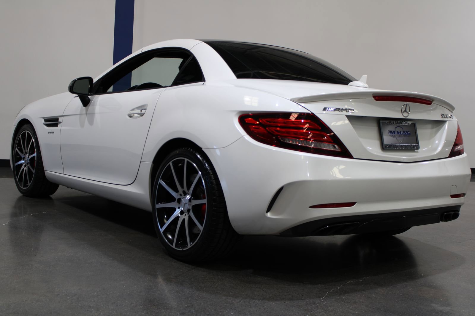 Used 2019 Mercedes-Benz SLC 43 AMG image 10