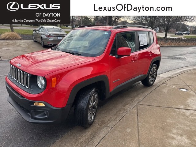 Used 2017 Jeep Renegade Latitude w/ Cold Weather Group image 7