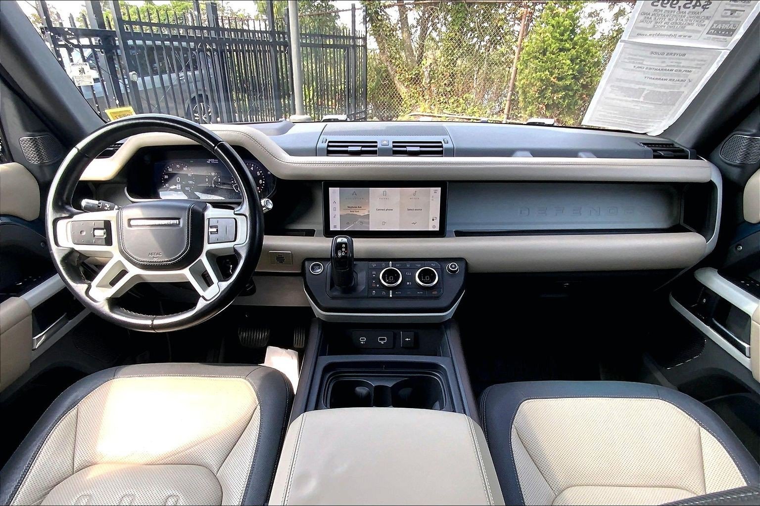 Used 2021 Land Rover Defender 110 X-Dynamic HSE AWD/4WD image 15