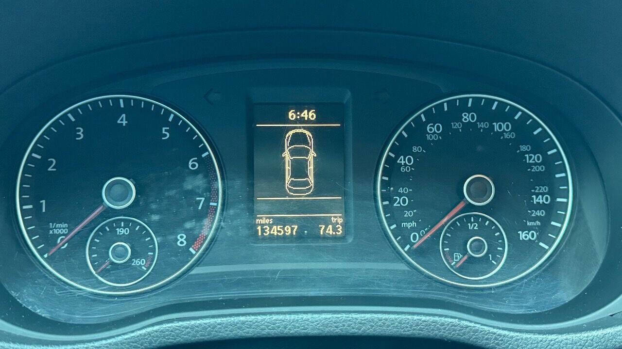 Used 2012 Volkswagen Passat 2.5 SEL Premium image 25