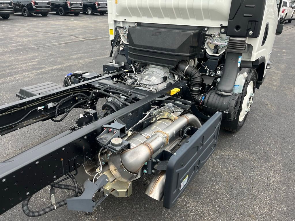 New 2023 Chevrolet Low Cab Forward 5500XD image 21