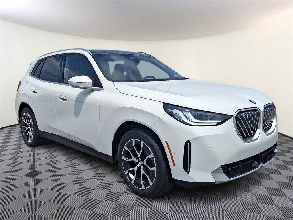 New 2025 BMW X3 xDrive30i w/ Convenience Package