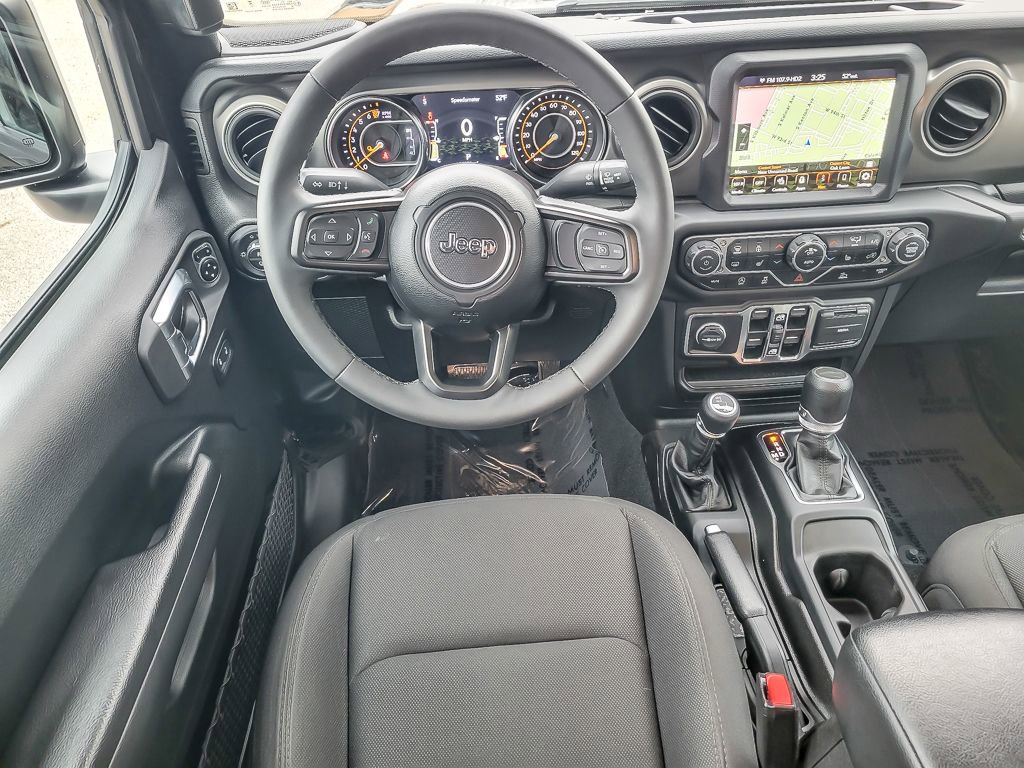 Used 2023 Jeep Gladiator Sport image 11