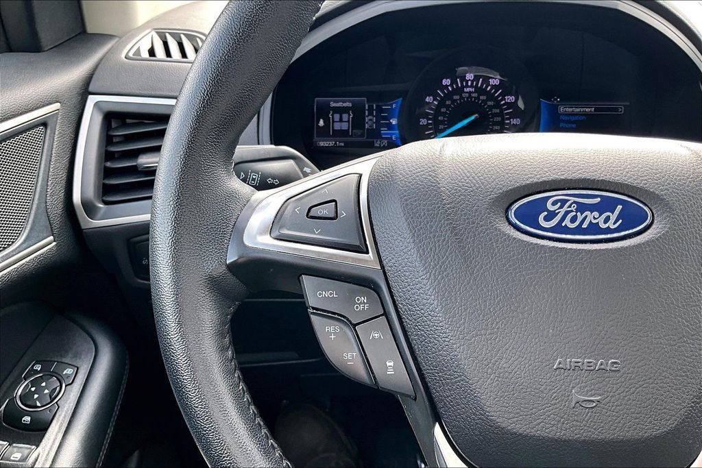 Used 2023 Ford Edge SEL image 17