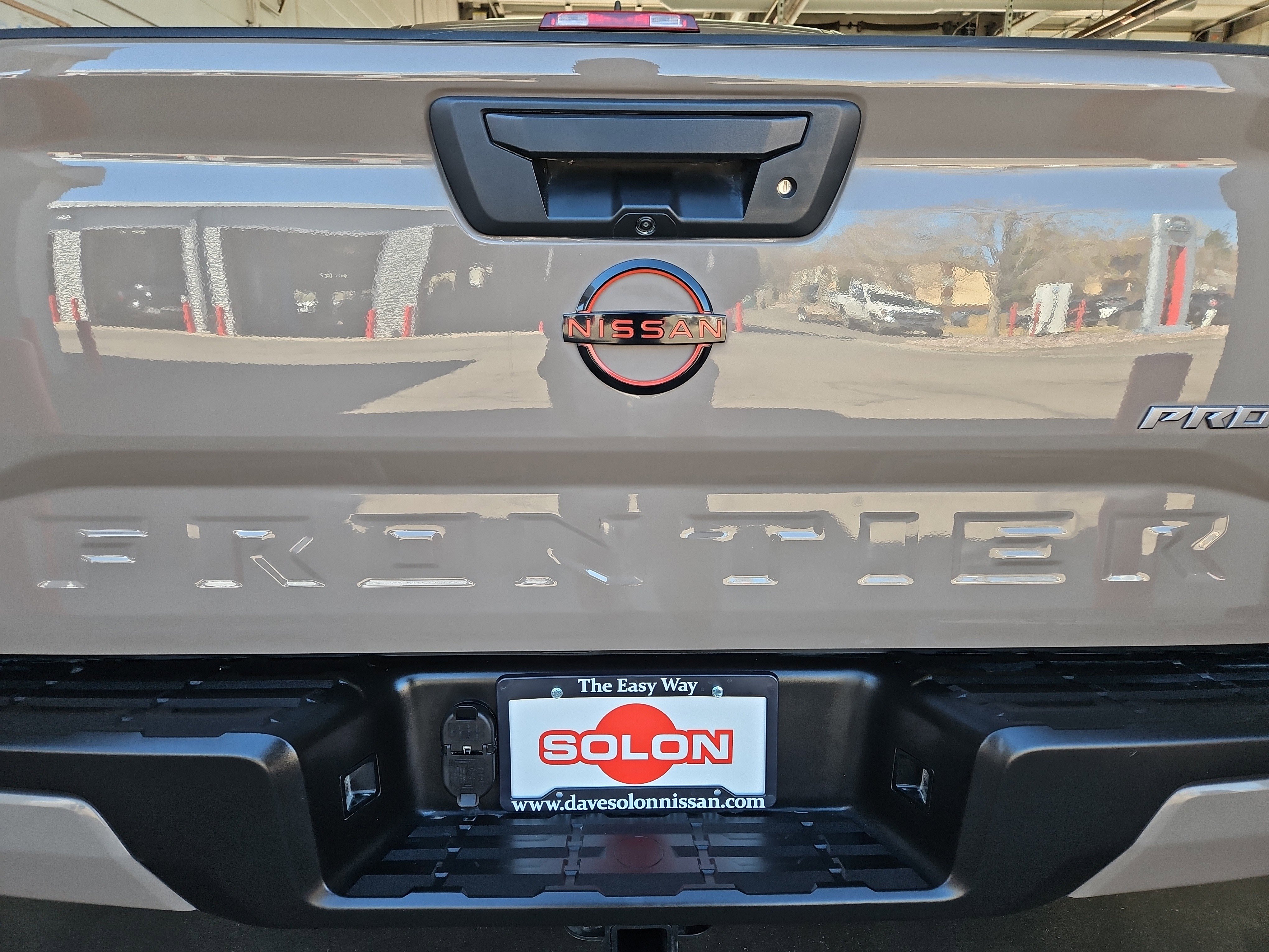 Used 2023 Nissan Frontier PRO-4X w/ Tow Package AWD/4WD image 29