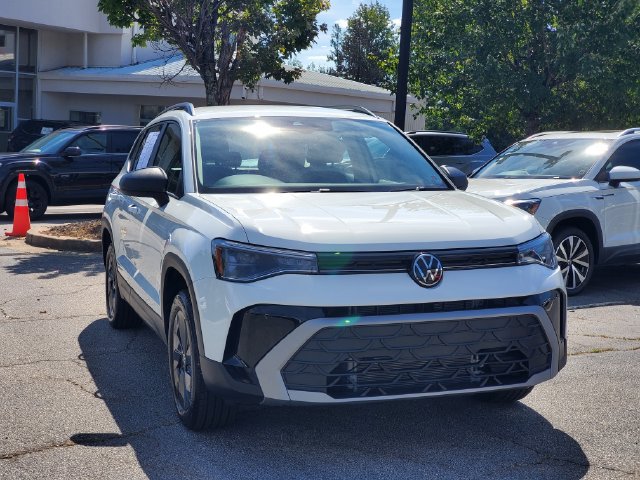 Certified 2025 Volkswagen Taos S FWD image 3