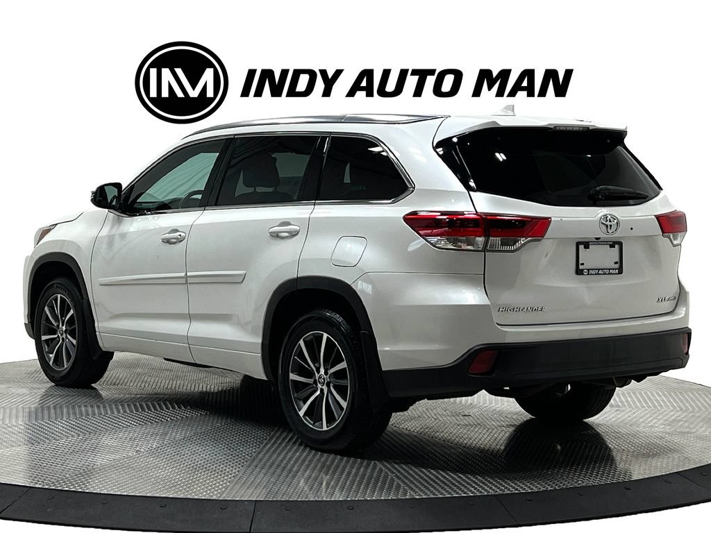 Used 2018 Toyota Highlander XLE AWD/4WD image 6
