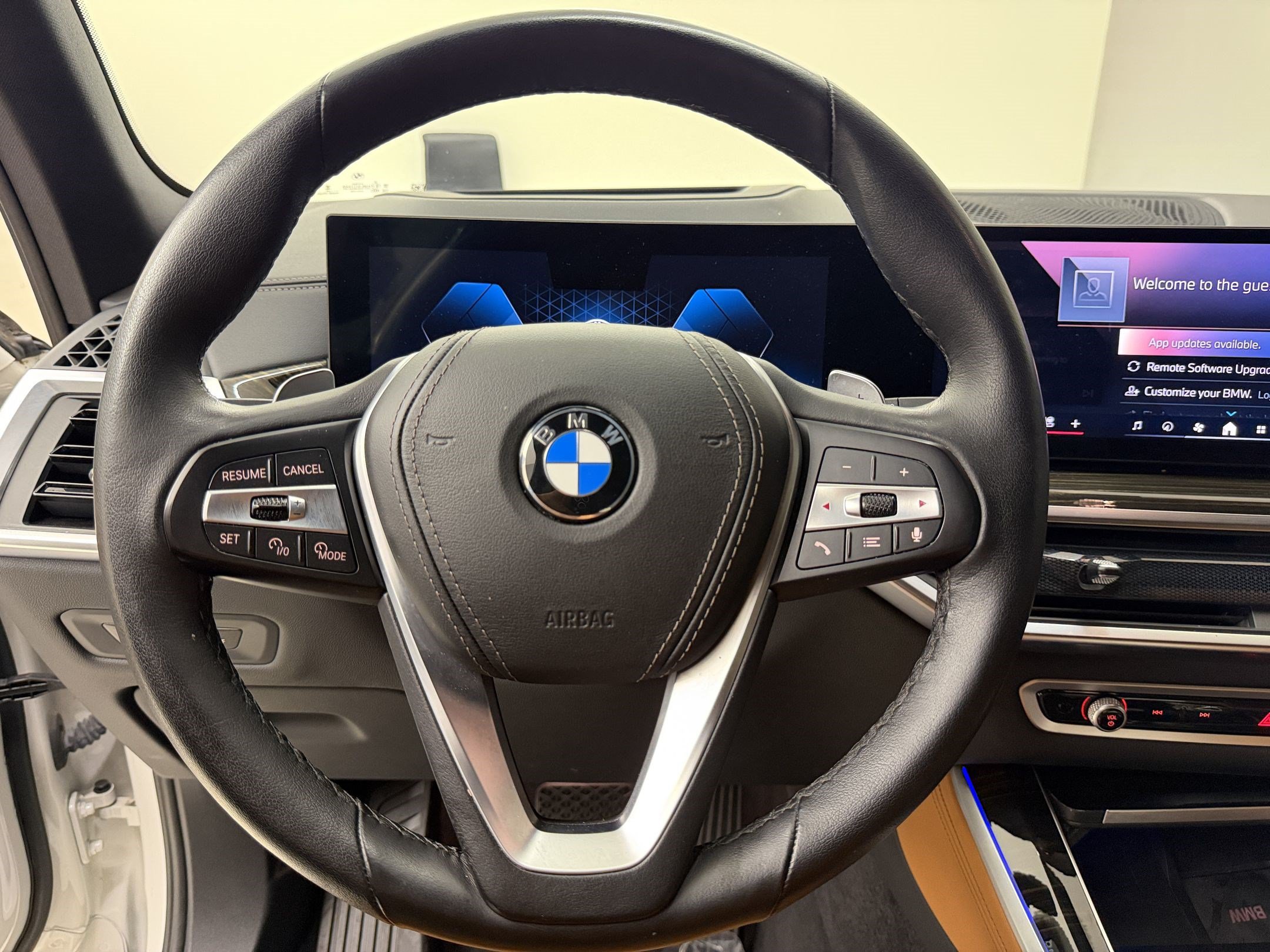 Used 2024 BMW X5 xDrive40i w/ Premium Package AWD/4WD image 11