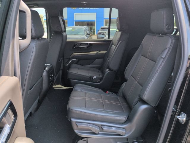 New 2026 Chevrolet Suburban High Country AWD/4WD image 28