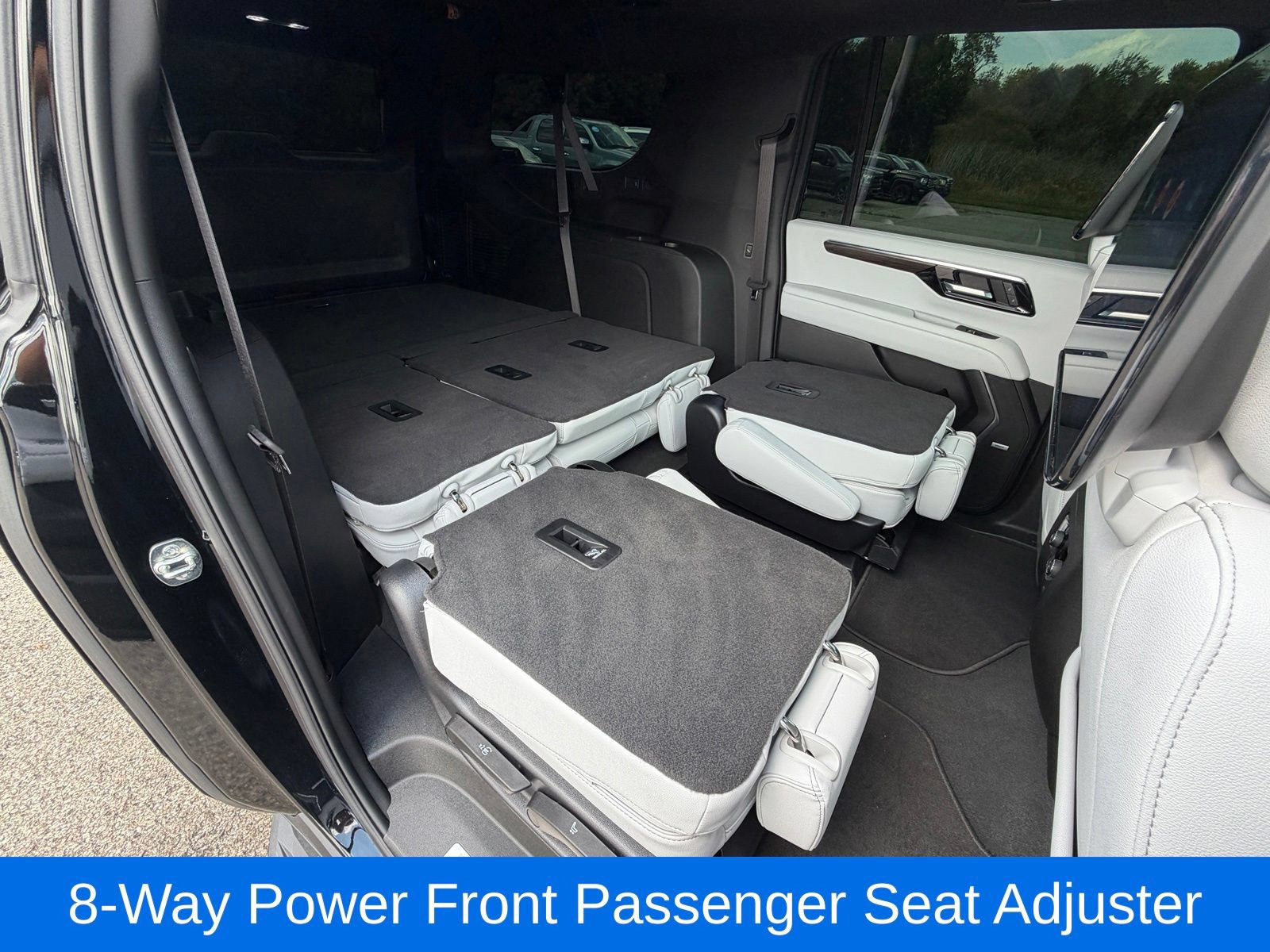Used 2025 Chevrolet Suburban Premier AWD/4WD image 43