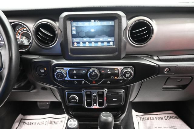Used 2022 Jeep Gladiator Sport AWD/4WD image 15