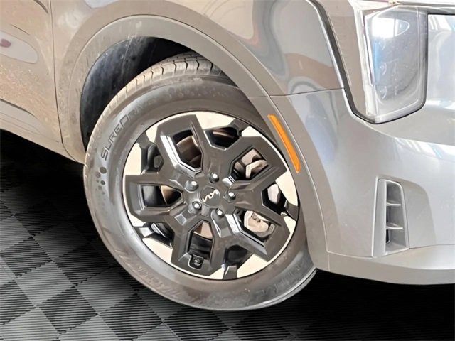 Used 2024 Kia Sorento S image 27