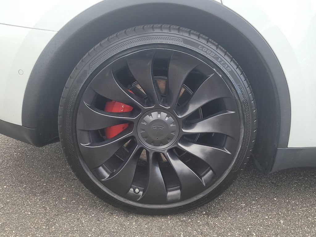 Used 2022 Tesla Model Y Performance AWD/4WD image 6