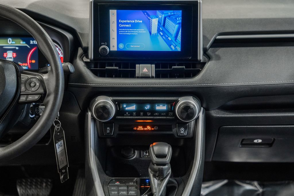 Used 2024 Toyota RAV4 LE image 19