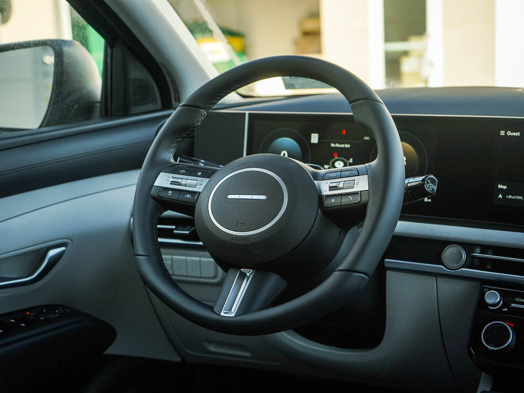 New 2026 Hyundai Tucson SEL image 16