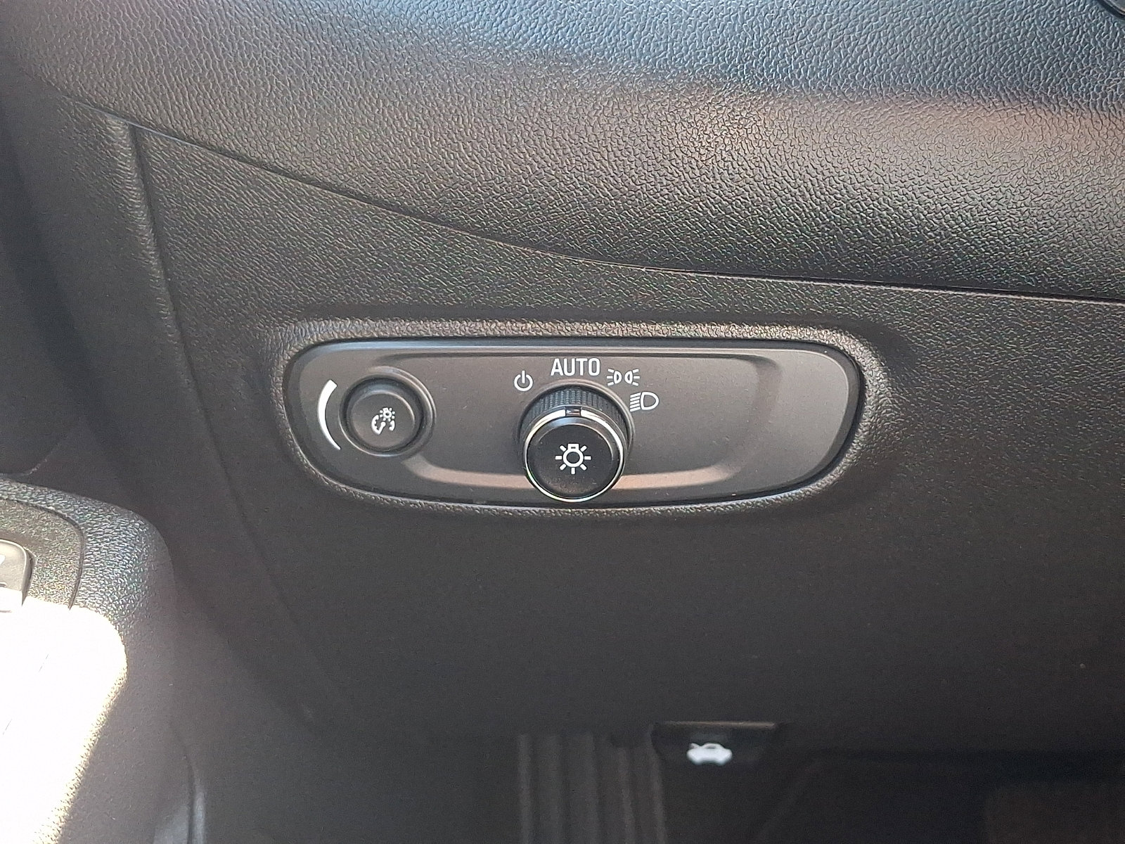 Certified 2023 Chevrolet Equinox LT FWD image 22