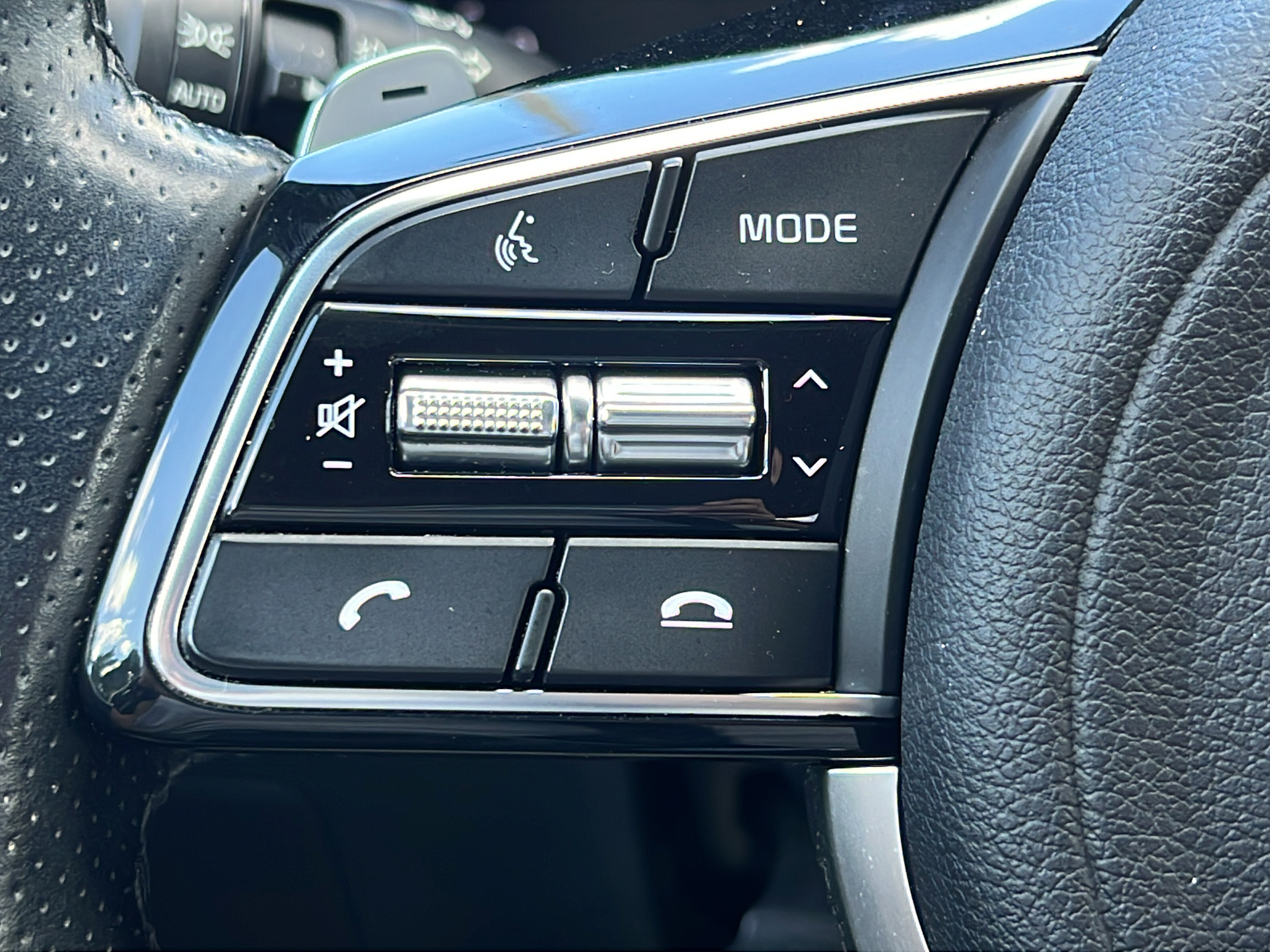Certified 2022 Kia Sportage SX AWD/4WD image 24