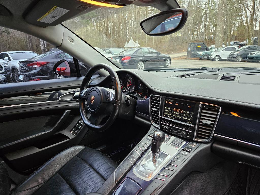 Used 2012 Porsche Panamera 4 image 40