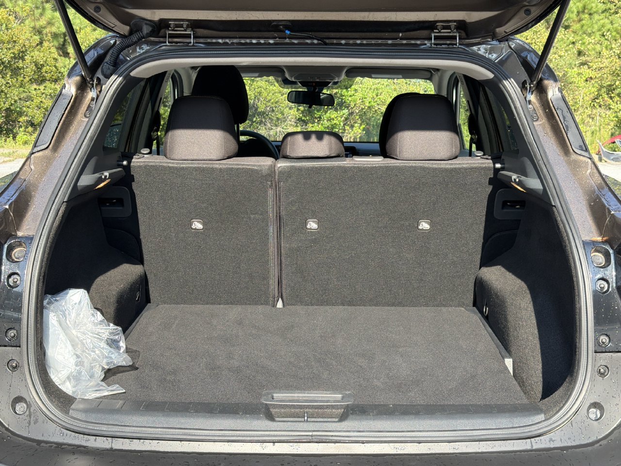 Certified 2026 Nissan Kicks SV w/ SV Premium Package FWD image 25
