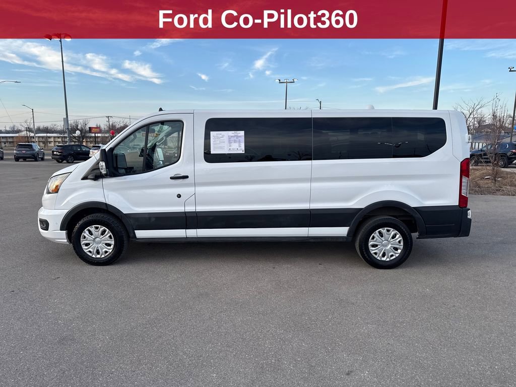 Used 2023 Ford Transit 350 XLT image 2