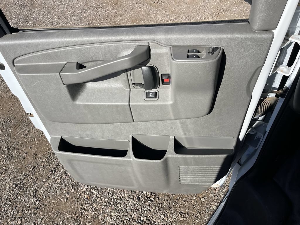 New 2025 GMC Savana 2500 Extended w/ Driver Convenience Package RWD image 22