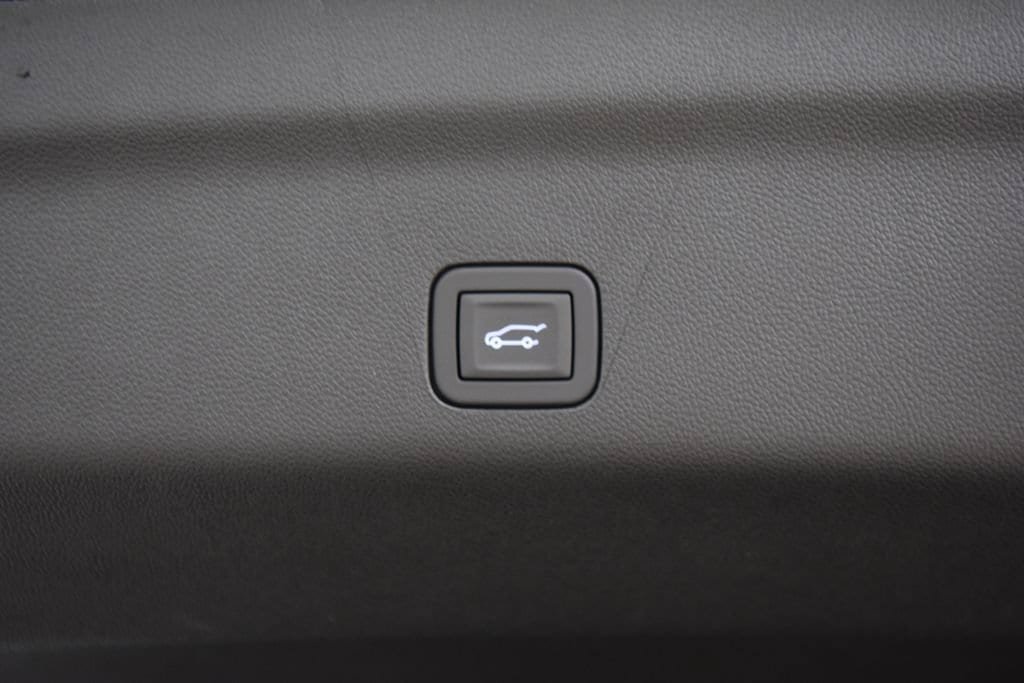New 2026 Chevrolet Suburban High Country AWD/4WD image 26