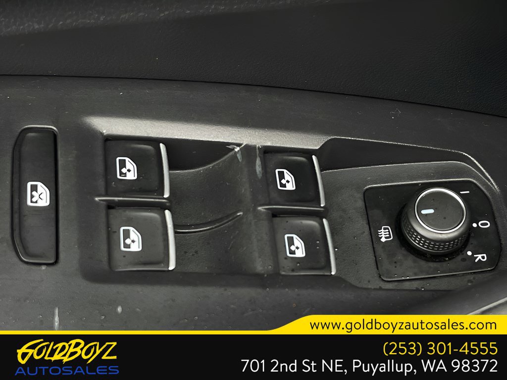 Used 2023 Volkswagen Jetta S image 38