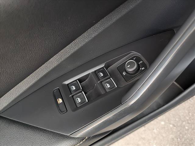 Used 2022 Volkswagen Jetta SE FWD image 24