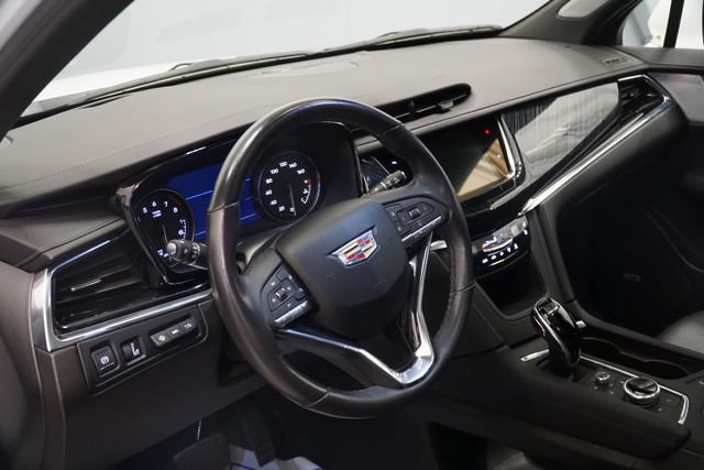 Certified 2023 Cadillac XT6 Premium Luxury w/ Technology Package AWD/4WD image 13