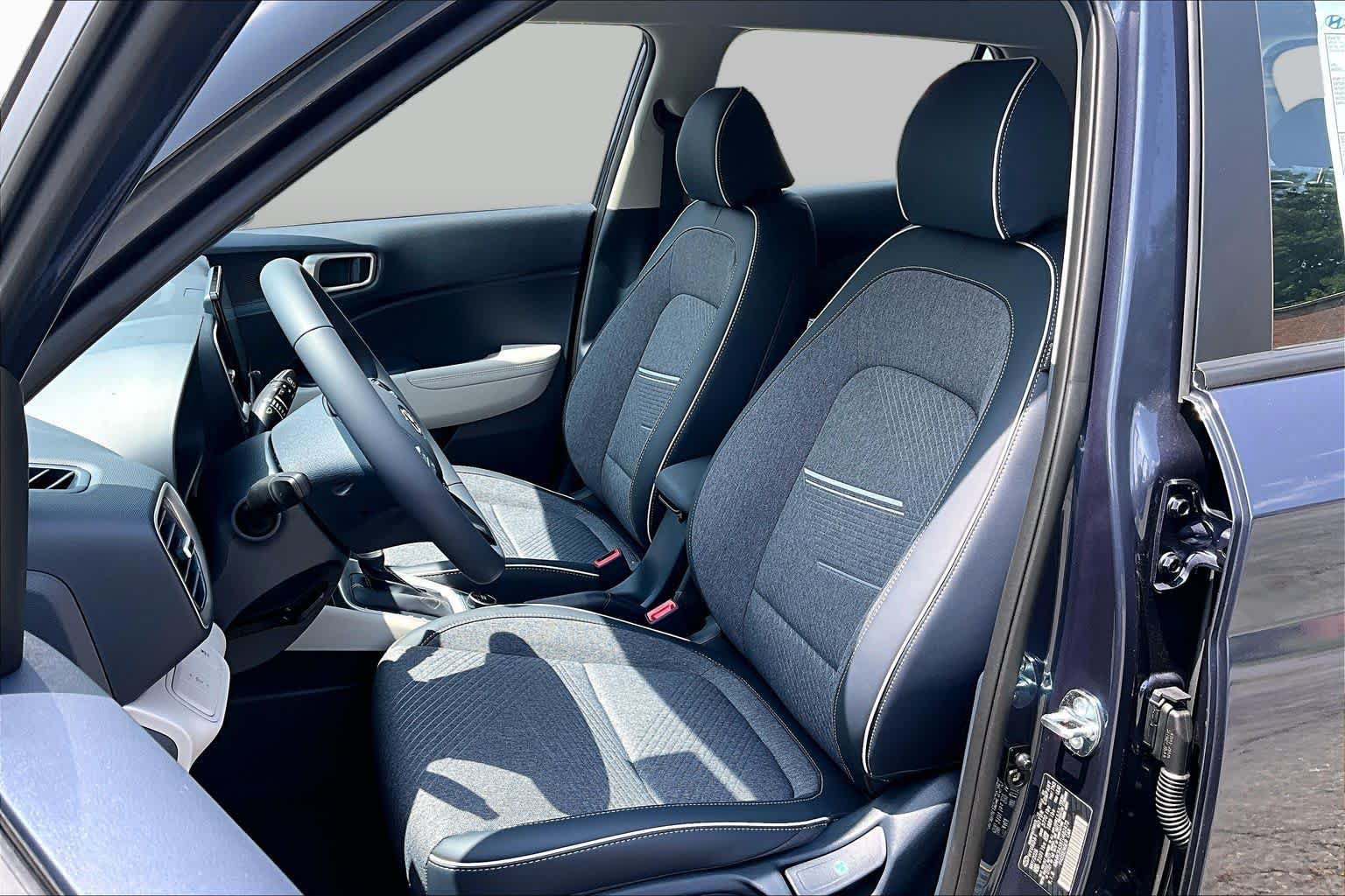 New 2026 Hyundai Venue SEL FWD image 15