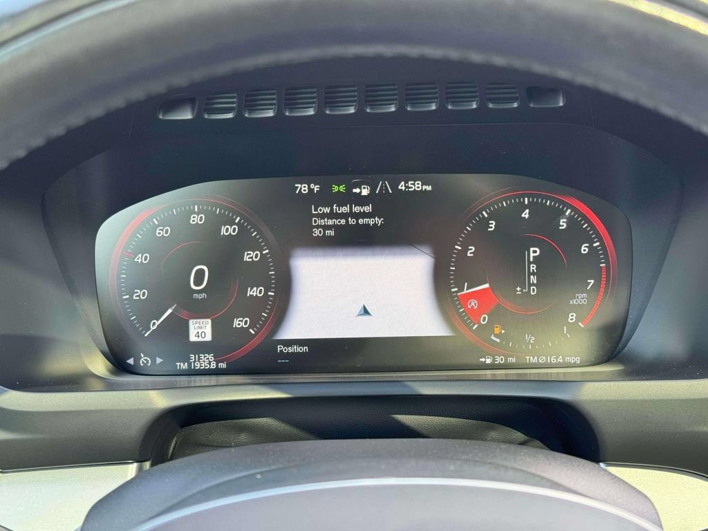 Used 2016 Volvo XC90 T6 Momentum AWD/4WD image 28