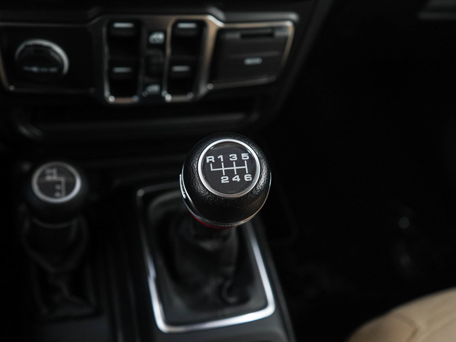 Used 2022 Jeep Wrangler Unlimited Sport AWD/4WD image 22