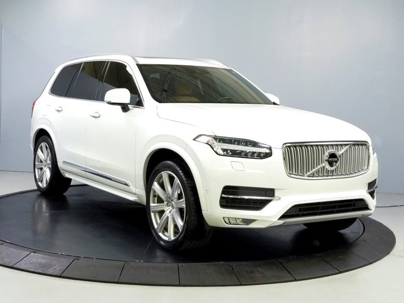 Used 2018 Volvo XC90 T6 Inscription w/ Convenience Package image 3