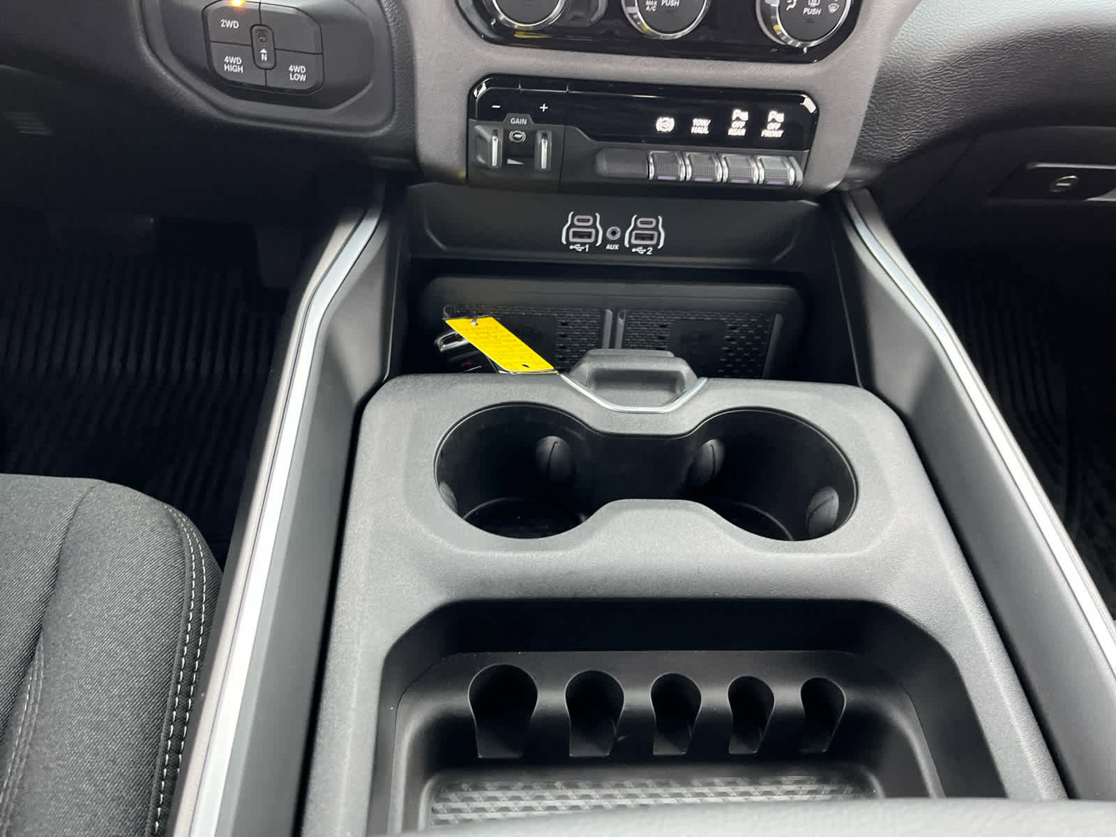 Used 2025 RAM 2500 Big Horn w/ Safety Group AWD/4WD image 18