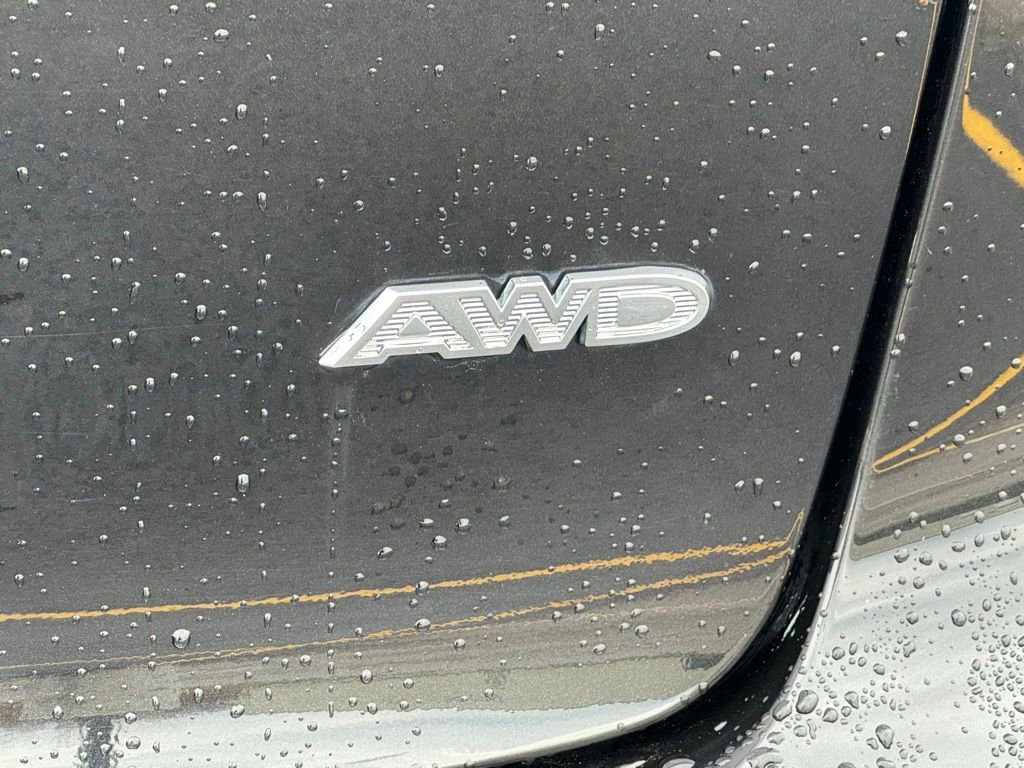 Certified 2023 Chrysler Pacifica Touring-L image 28