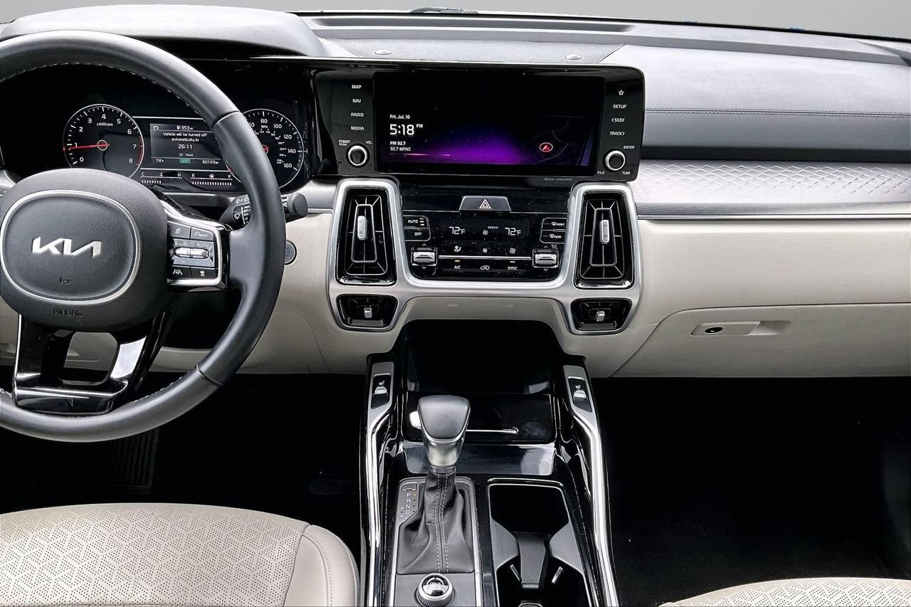 Used 2022 Kia Sorento SX FWD image 11