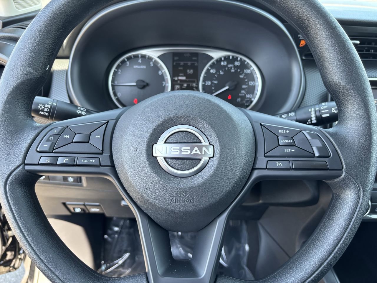 New 2025 Nissan Kicks Play S image 30