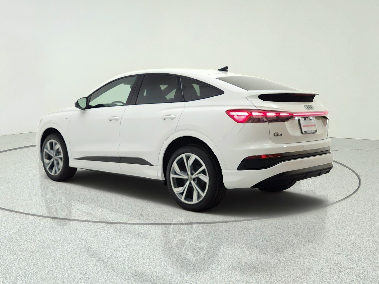Used 2023 Audi Q4 e-tron Premium w/ Convenience Package AWD/4WD image 7