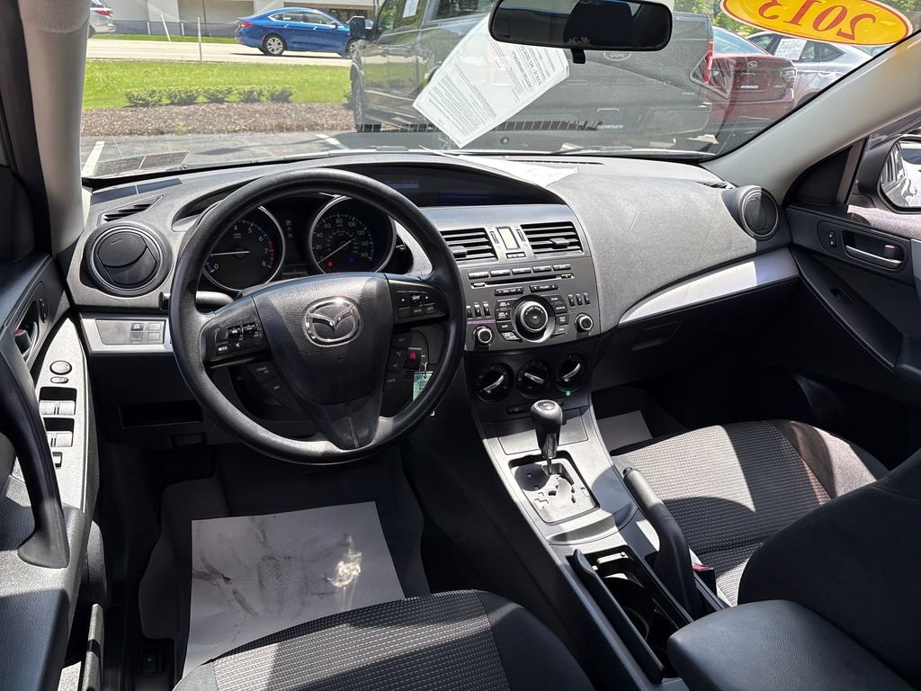 Used 2013 MAZDA MAZDA3 i Sport FWD image 11