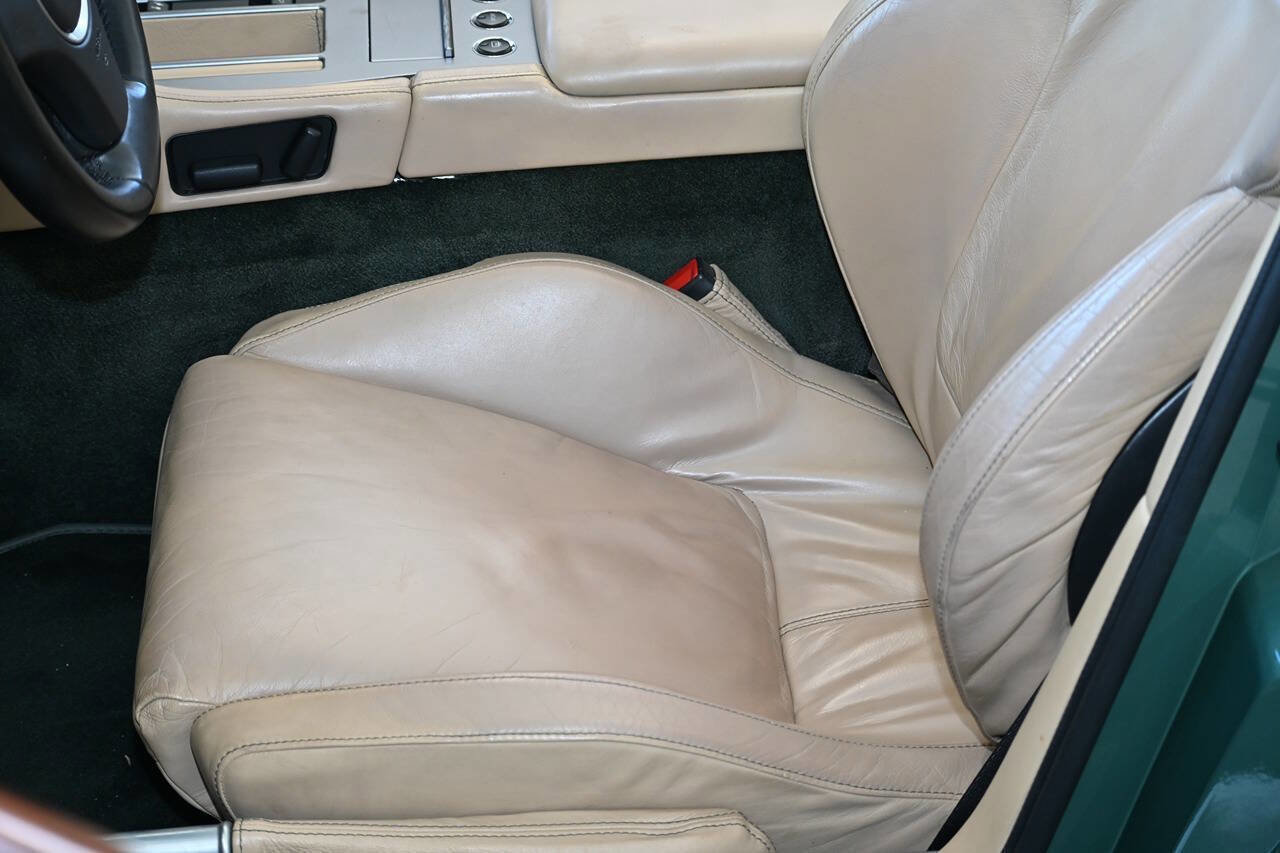 Used 2006 Aston Martin DB9 Volante RWD image 19