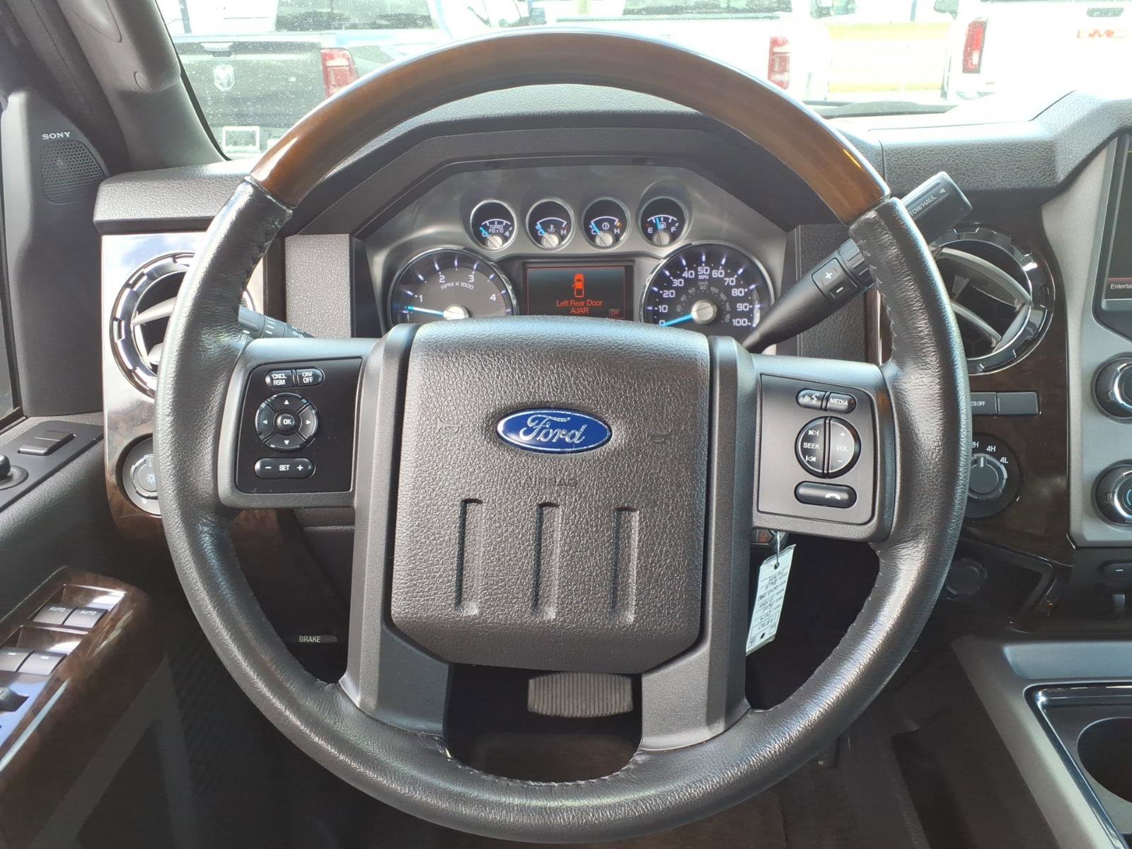 Used 2014 Ford F450 Platinum image 31