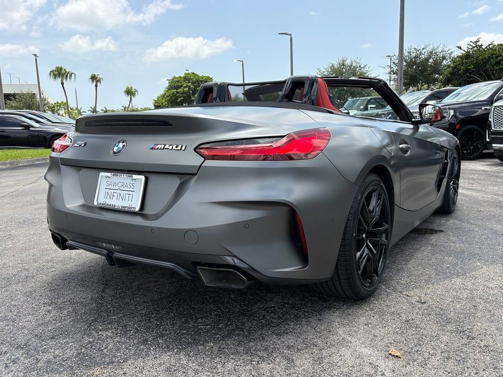 Used 2022 BMW Z4 M40i w/ Premium Package RWD image 9