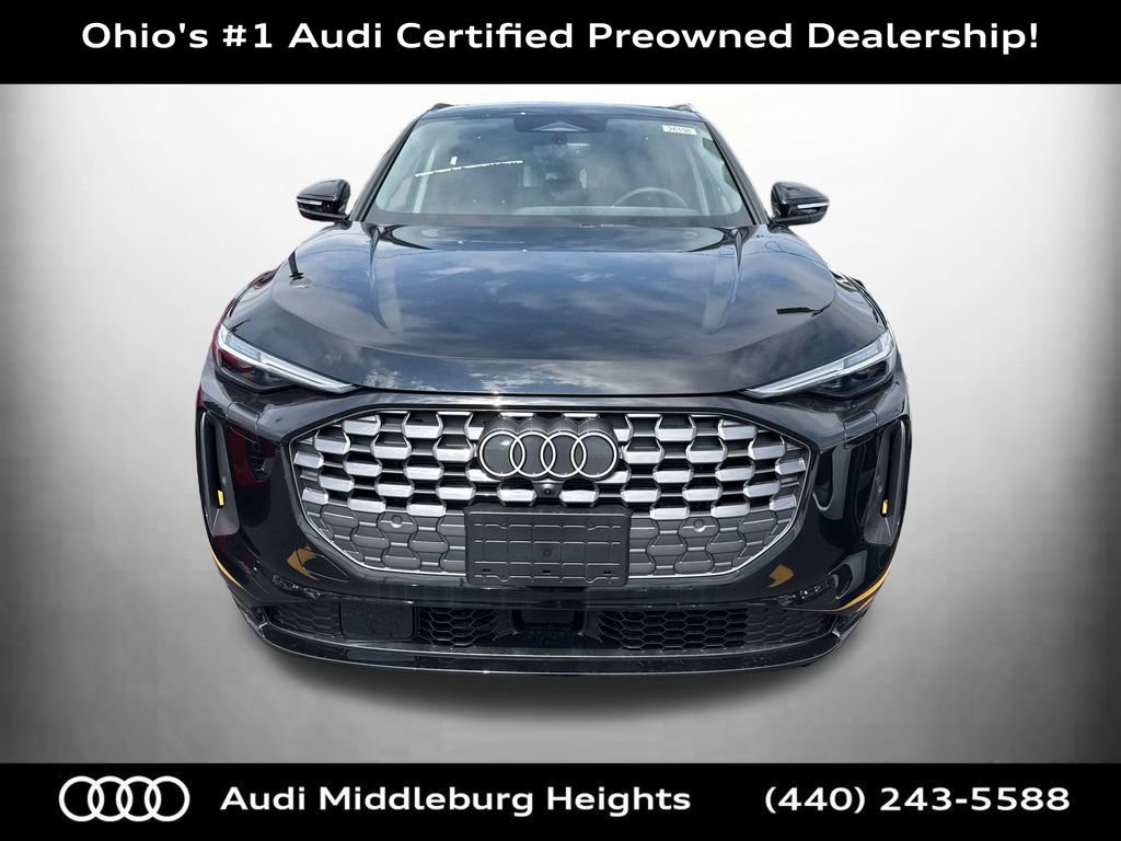 Used 2026 Audi Q5 Premium Plus w/ Premium Plus AWD/4WD image 3